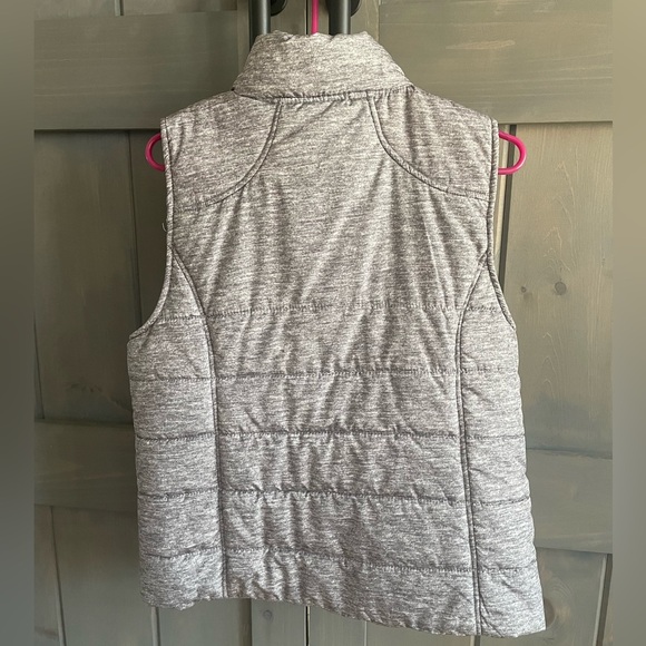 Cambridge Dry Goods 
Grey puffer vest 
Side XL - Picture 2 of 7